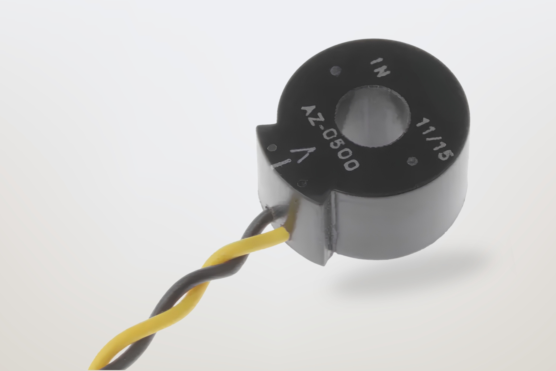 A picture of a current transformers.
